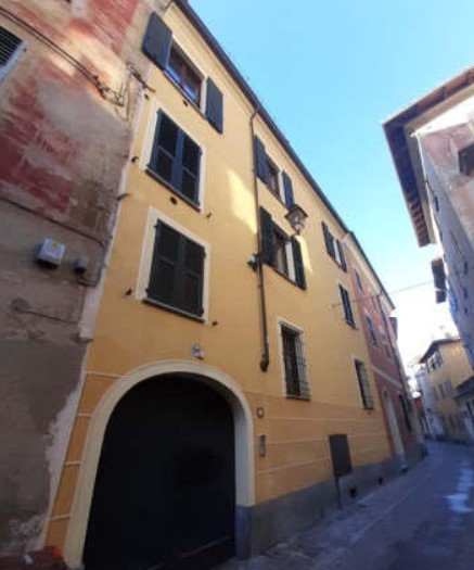 locale di sgombero in vendita a Novi Ligure
