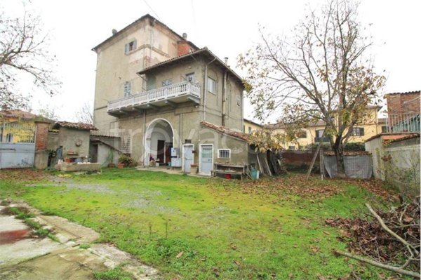 casa indipendente in vendita a Novi Ligure
