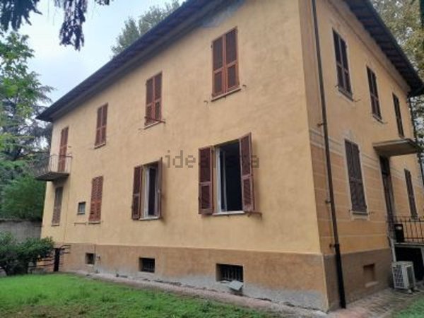 casa indipendente in vendita a Novi Ligure