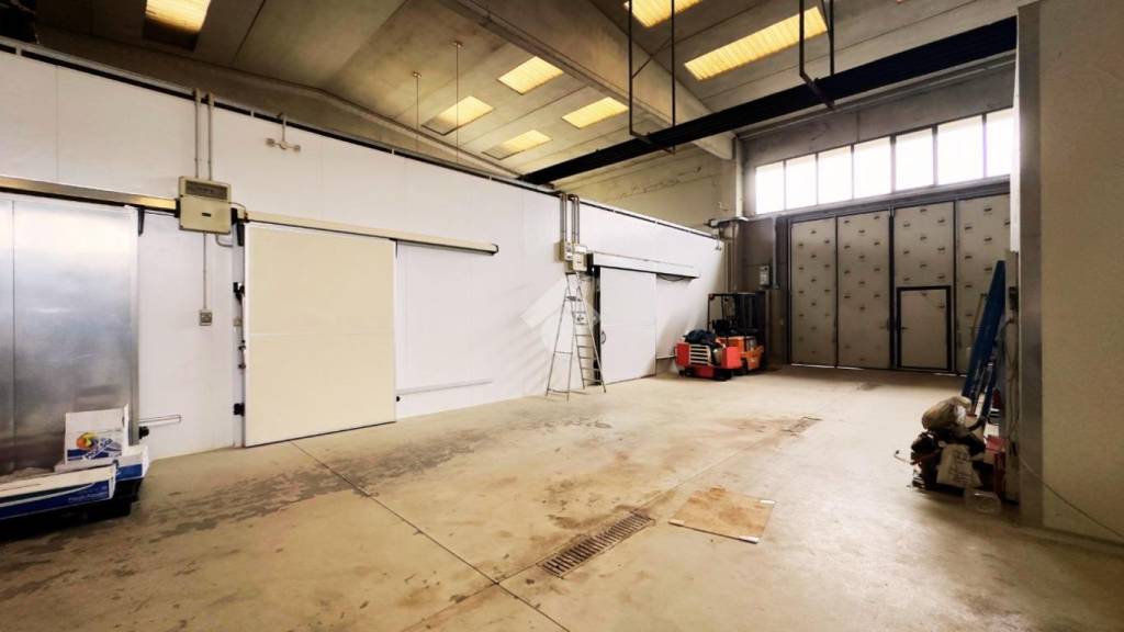 negozio in vendita a Novi Ligure