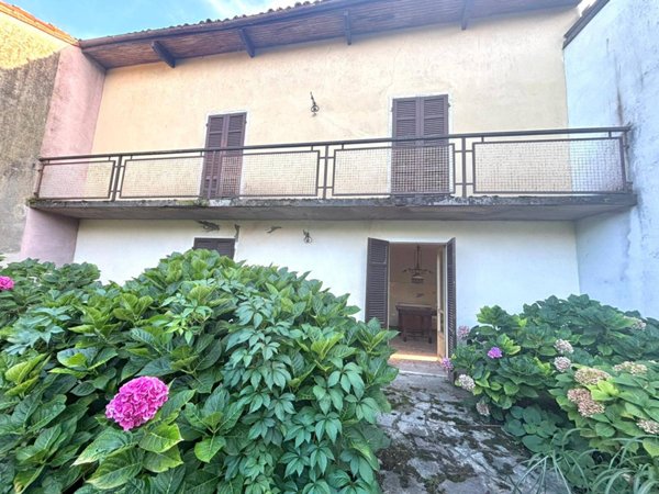 casa indipendente in vendita a Novi Ligure