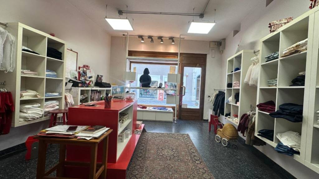 negozio in vendita a Novi Ligure