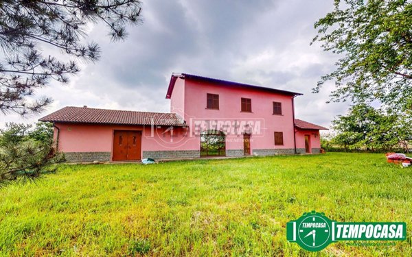 casa indipendente in vendita a Novi Ligure