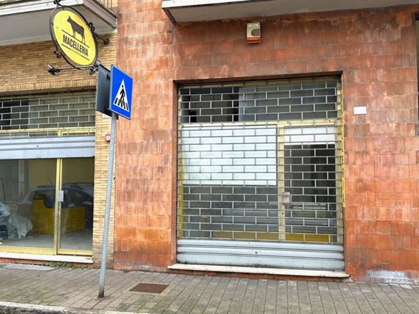 negozio in vendita a Novi Ligure