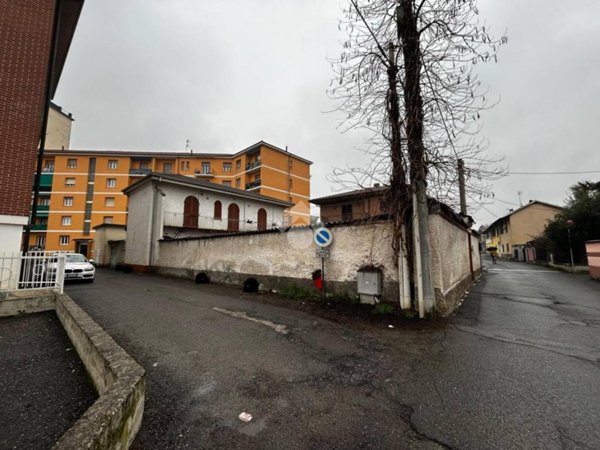 casa indipendente in vendita a Novi Ligure