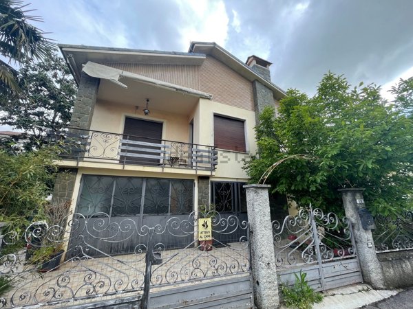 casa indipendente in vendita a Novi Ligure