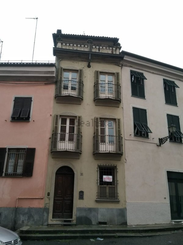 casa indipendente in vendita a Novi Ligure