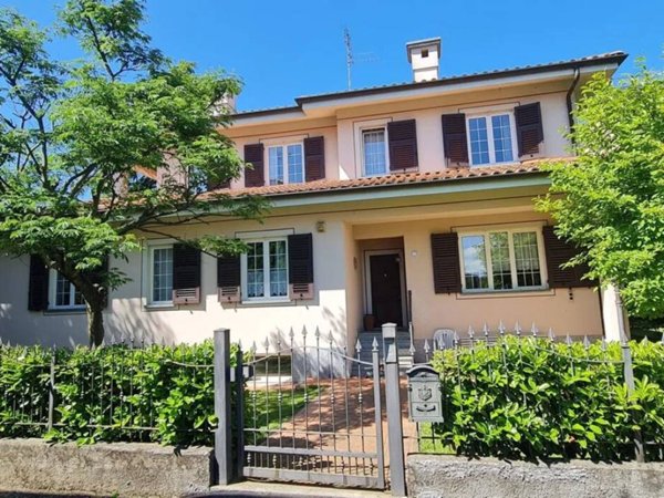 casa indipendente in vendita a Novi Ligure