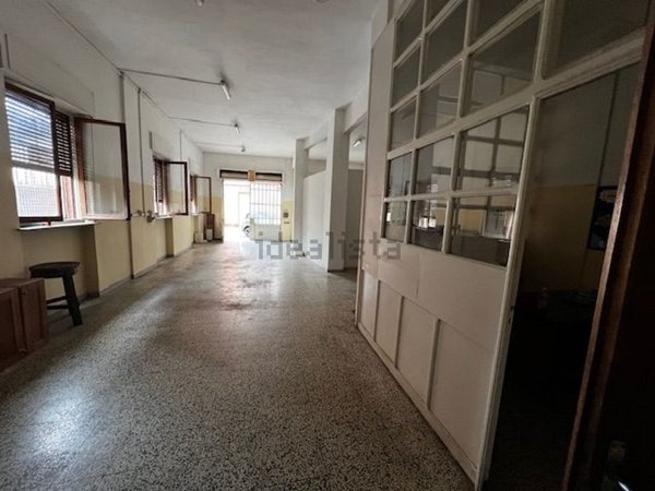 locale di sgombero in vendita a Novi Ligure