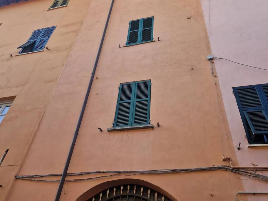 casa indipendente in vendita a Novi Ligure