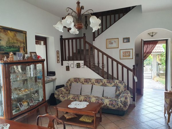 casa indipendente in vendita a Novi Ligure