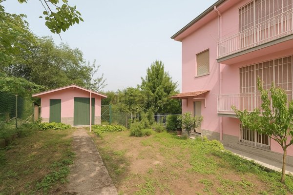 casa indipendente in vendita a Novi Ligure