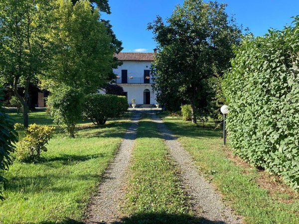 casa indipendente in vendita a Novi Ligure