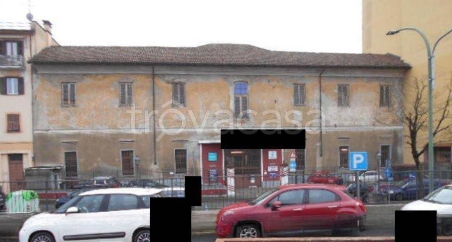 locale commerciale in vendita a Novi Ligure