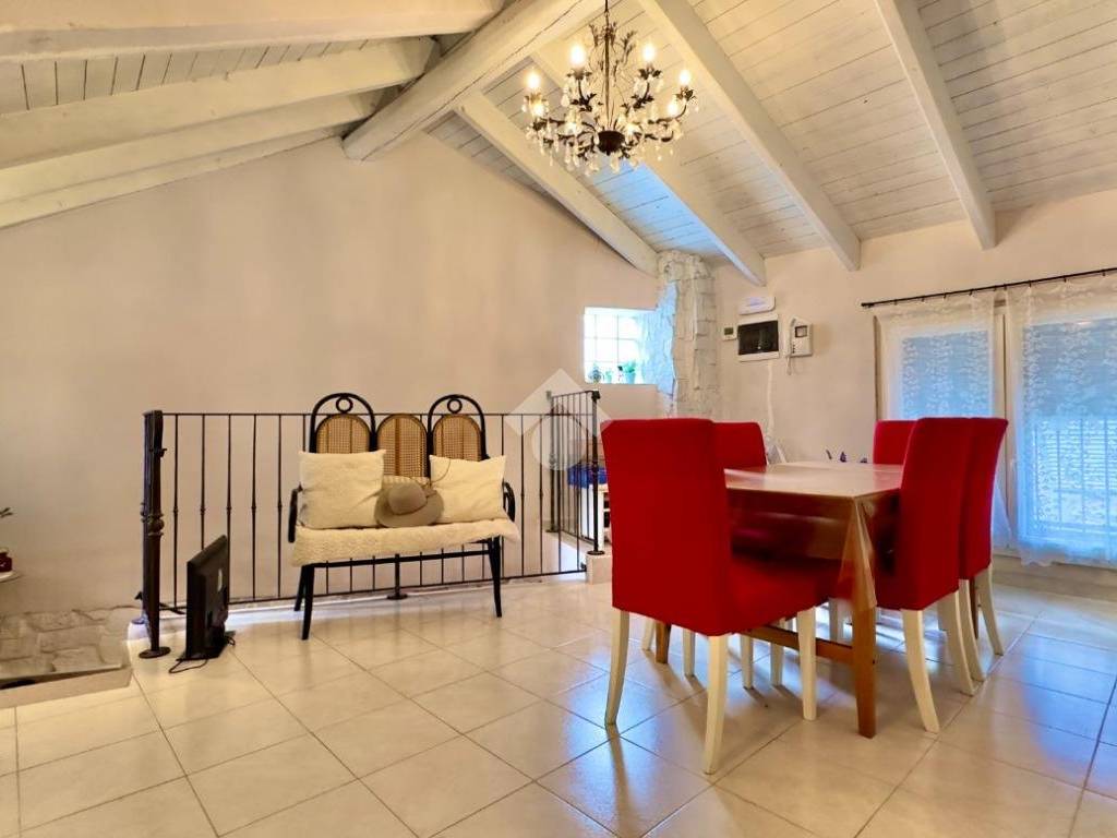 casa indipendente in vendita a Novi Ligure