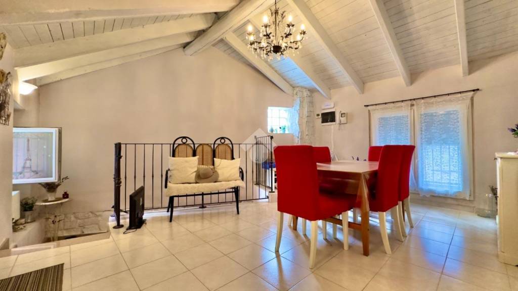 casa indipendente in vendita a Novi Ligure