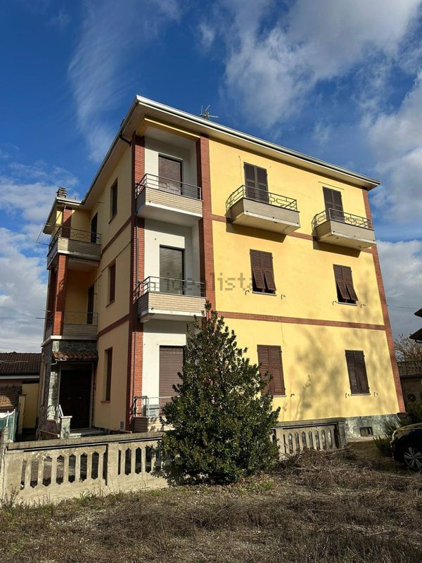 casa indipendente in vendita a Novi Ligure