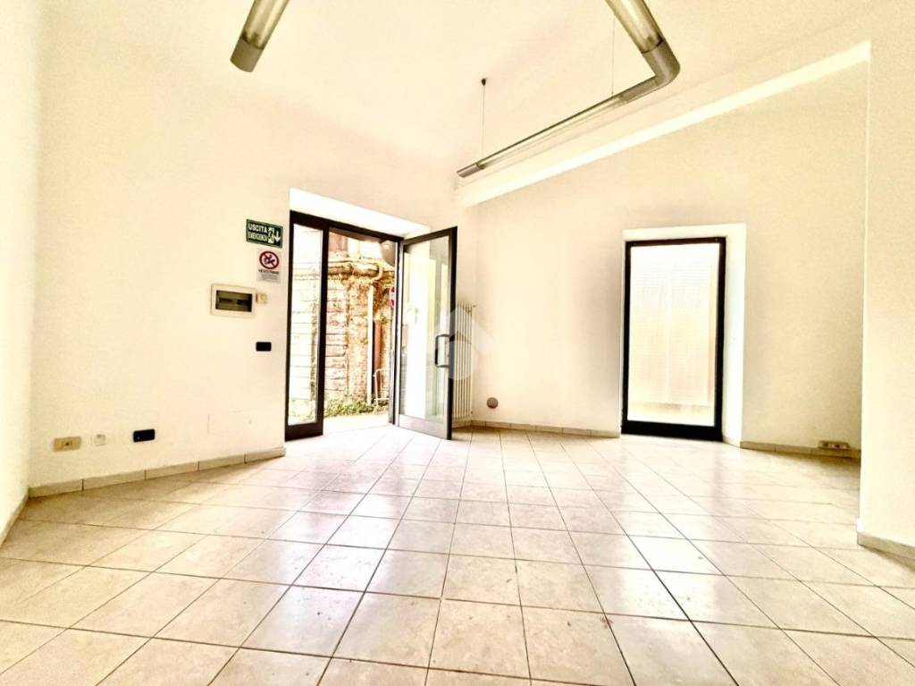 negozio in vendita a Novi Ligure