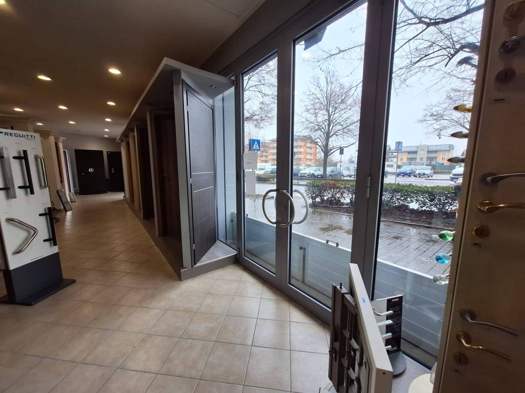 negozio in vendita a Novi Ligure