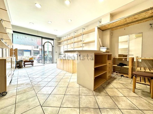 locale commerciale in vendita a Novi Ligure