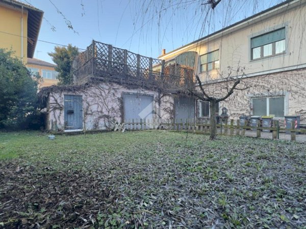 casa semindipendente in vendita a Novi Ligure