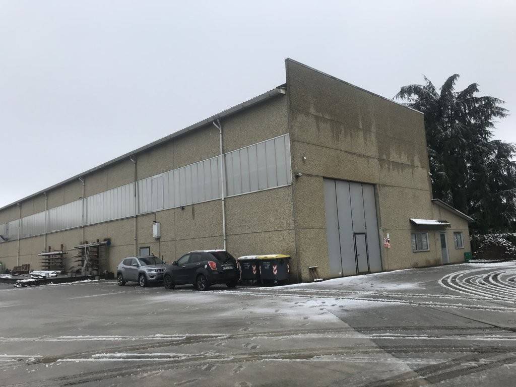 locale commerciale in vendita a Novi Ligure