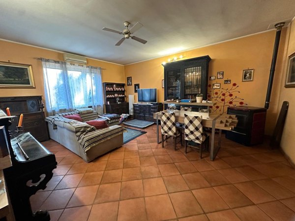 casa indipendente in vendita a Novi Ligure