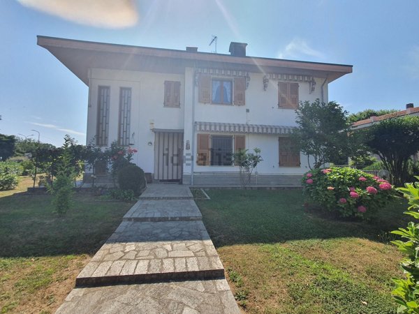casa indipendente in vendita a Novi Ligure