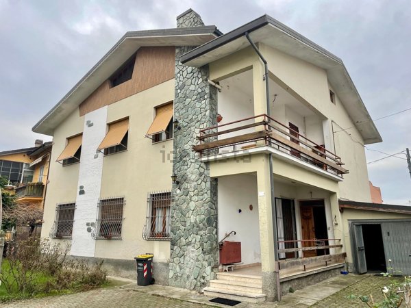 casa indipendente in vendita a Novi Ligure