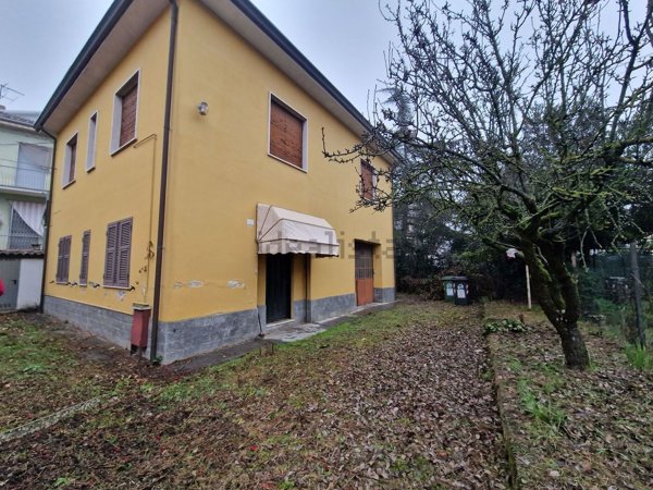 casa indipendente in vendita a Novi Ligure