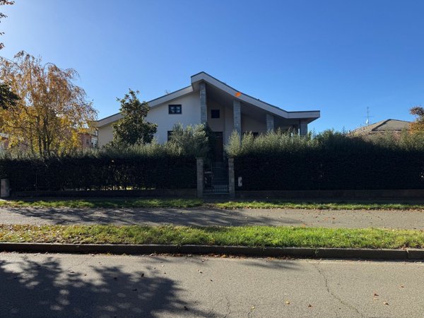 casa indipendente in vendita a Novi Ligure