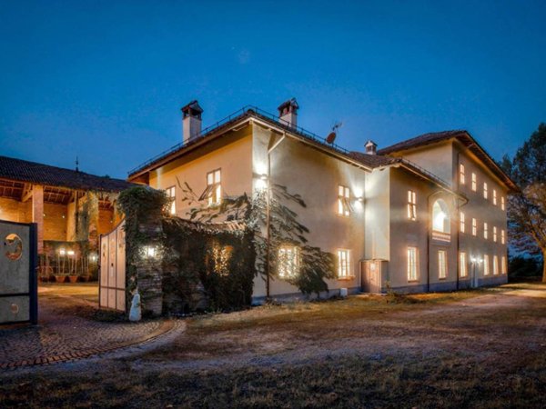 casa indipendente in vendita a Novi Ligure