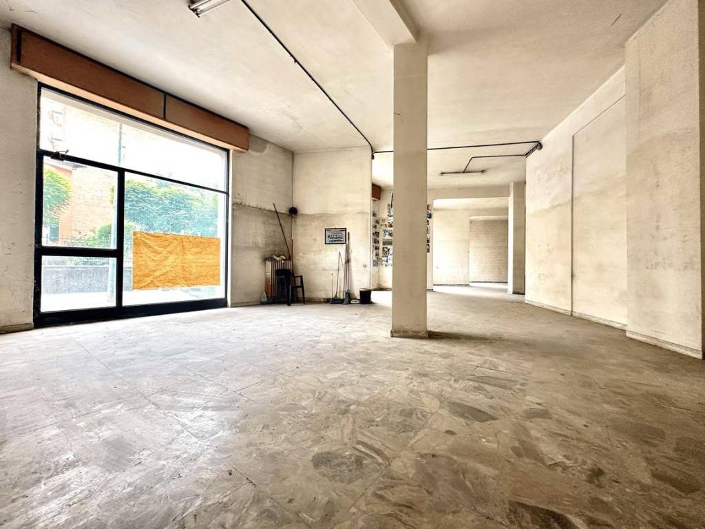 negozio in vendita a Novi Ligure