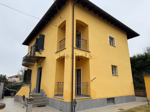 casa indipendente in vendita a Novi Ligure