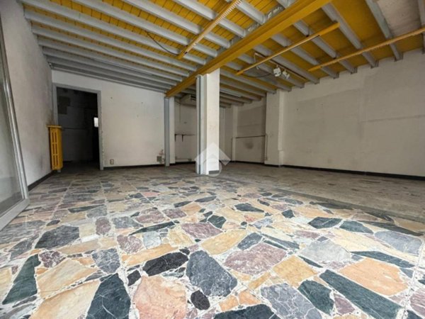 negozio in vendita a Novi Ligure