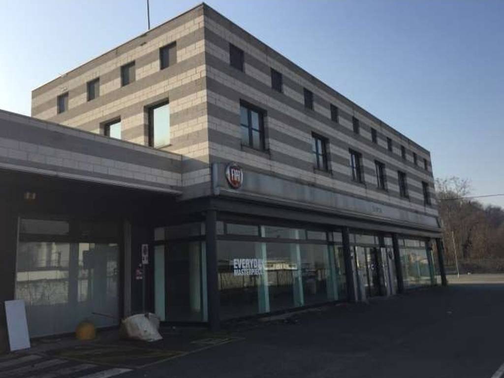 negozio in vendita a Novi Ligure