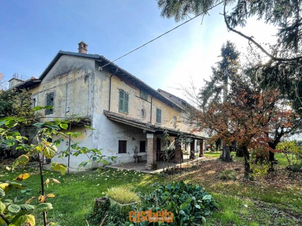 casa indipendente in vendita a Novi Ligure