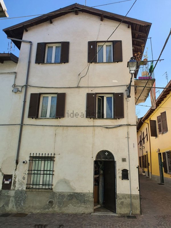 casa indipendente in vendita a Novi Ligure