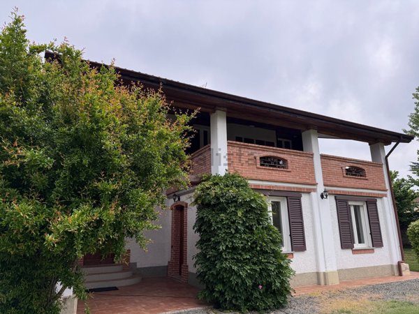 casa indipendente in vendita a Novi Ligure