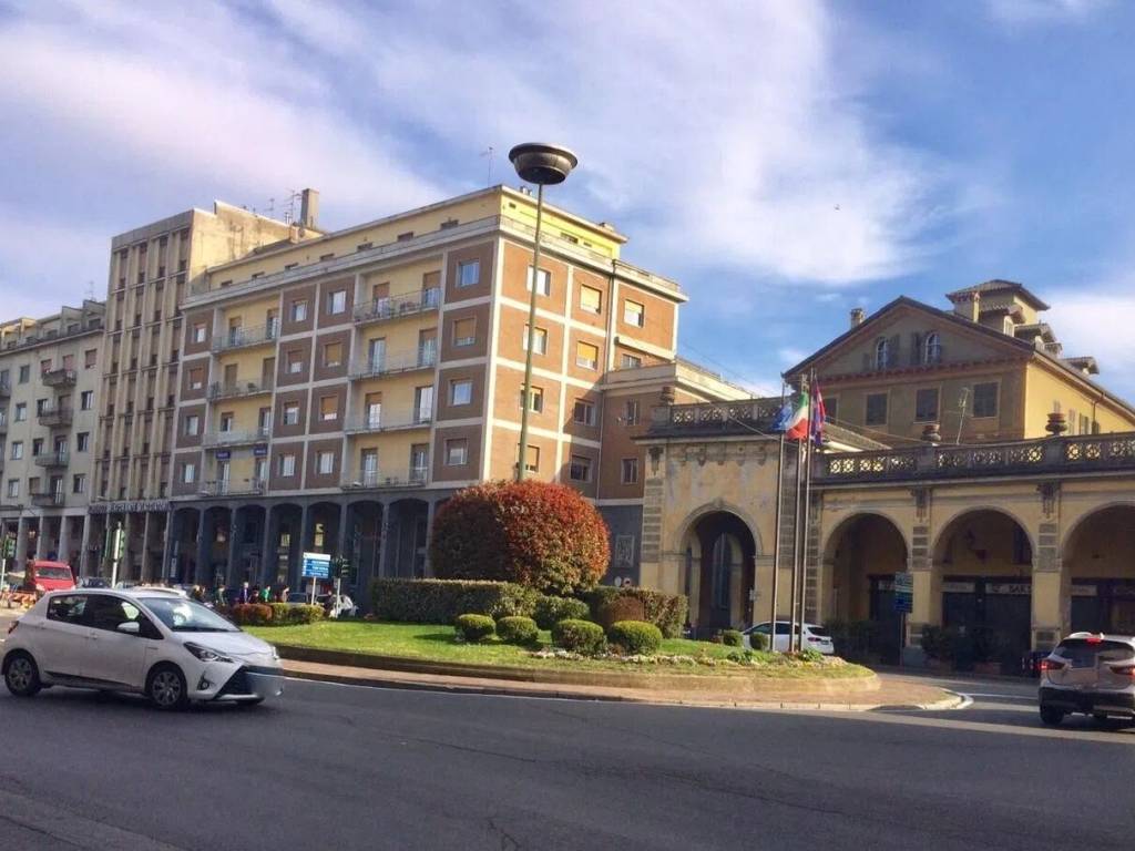negozio in vendita a Novi Ligure