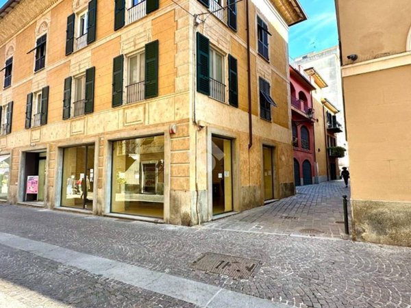 negozio in vendita a Novi Ligure