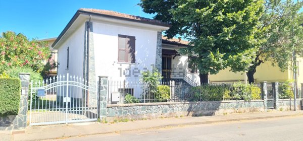 casa indipendente in vendita a Novi Ligure