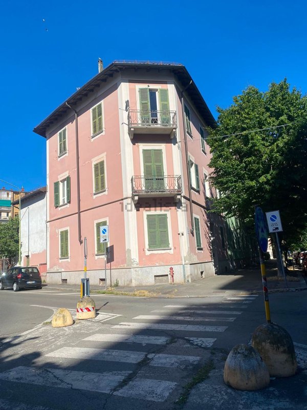 intera palazzina in vendita a Novi Ligure
