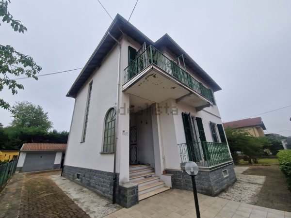 casa indipendente in vendita a Novi Ligure