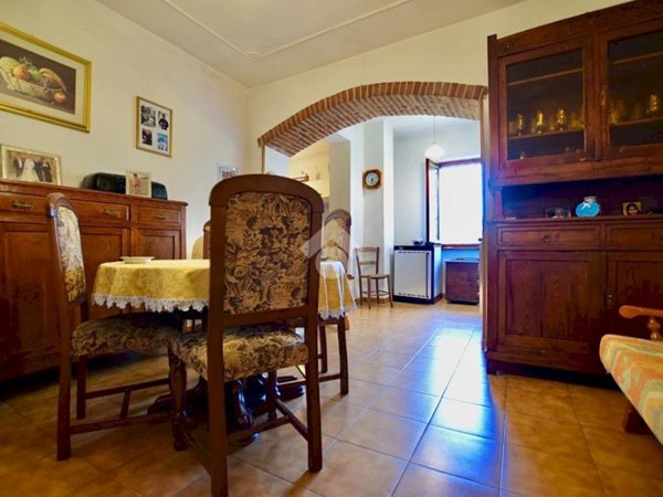 casa indipendente in vendita a Novi Ligure in zona Merella