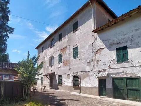 casa indipendente in vendita a Novi Ligure in zona Merella
