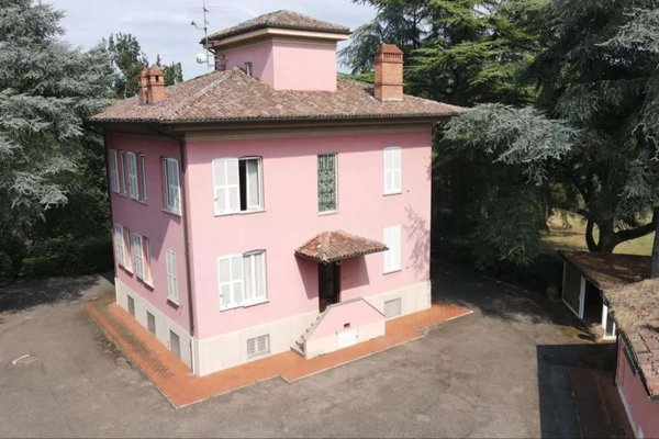 casa indipendente in vendita a Novi Ligure in zona Merella
