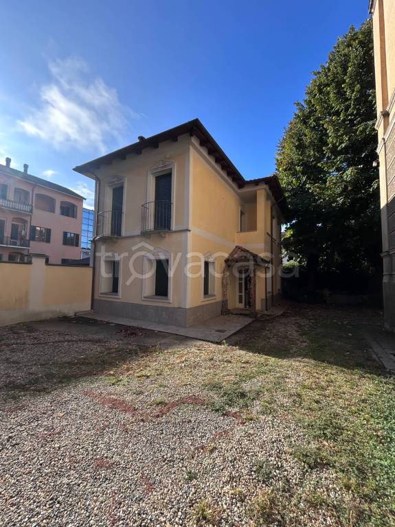 casa indipendente in vendita a Novi Ligure