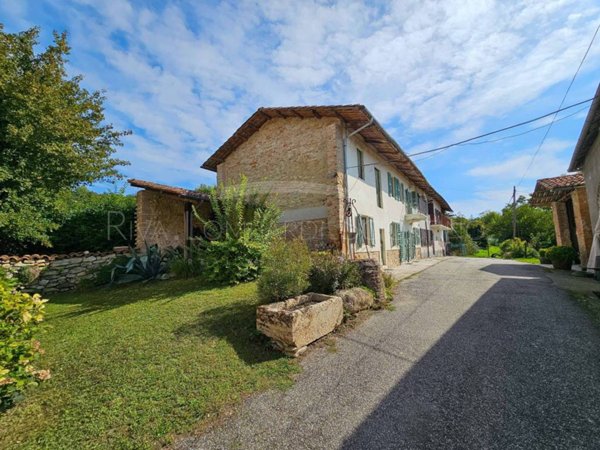 casa indipendente in vendita ad Odalengo Grande