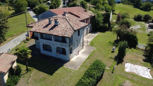 esavano in vendita ad Odalengo Grande